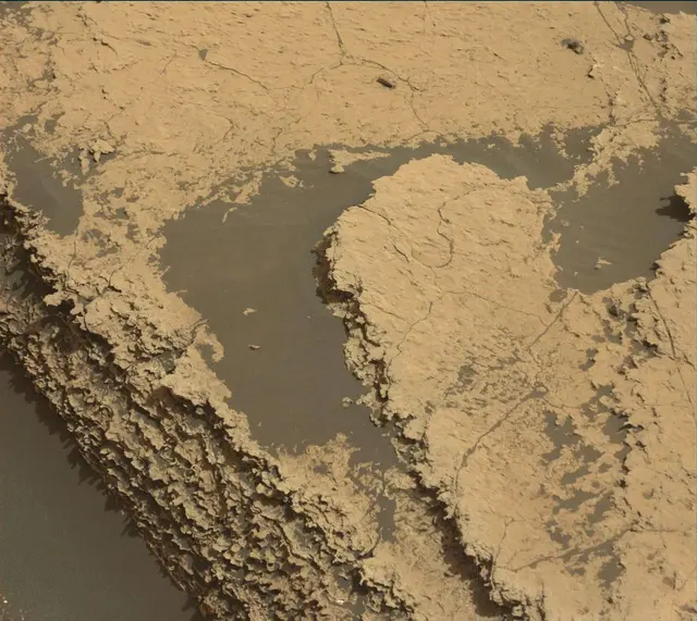 Sol 1673: Mast Camera (Mastcam)