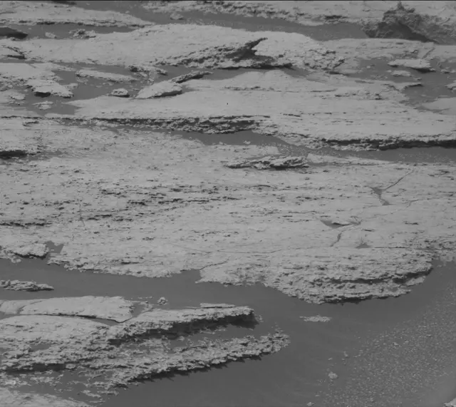 Sol 1673: Mast Camera (Mastcam)