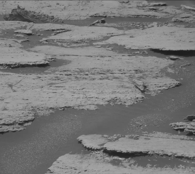Sol 1673: Mast Camera (Mastcam)