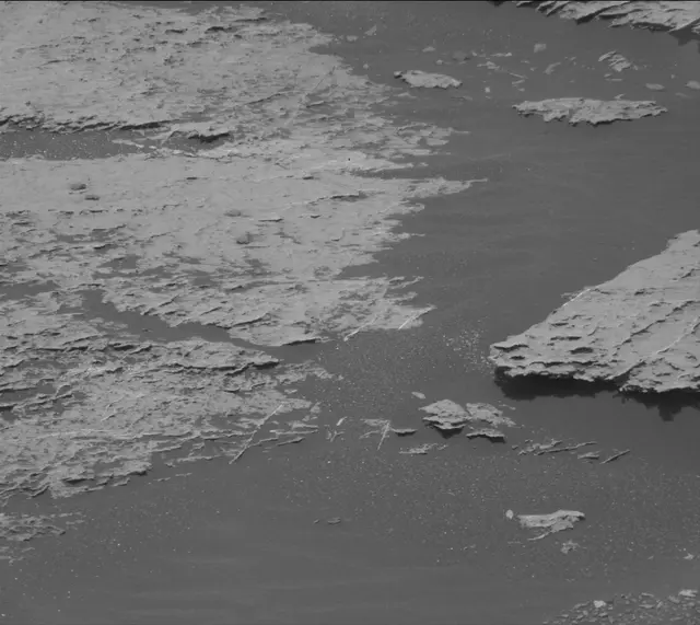 Sol 1673: Mast Camera (Mastcam)