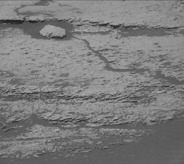 Sol 1673: Mast Camera (Mastcam)