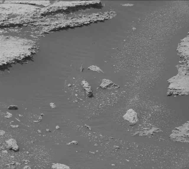 Sol 1673: Mast Camera (Mastcam)