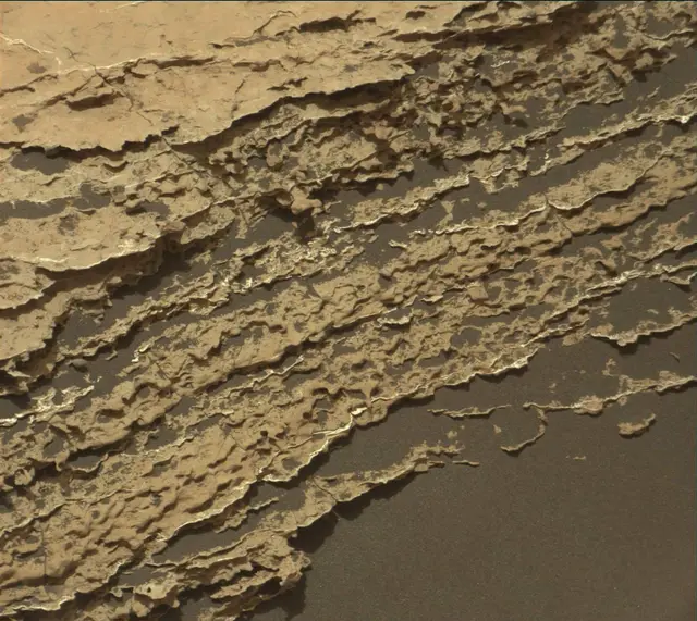 Sol 1673: Mast Camera (Mastcam)