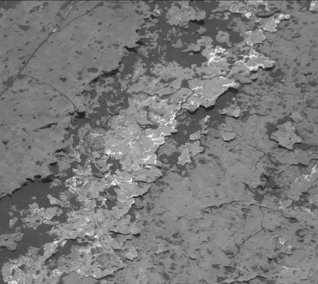 Sol 1673: Mast Camera (Mastcam)