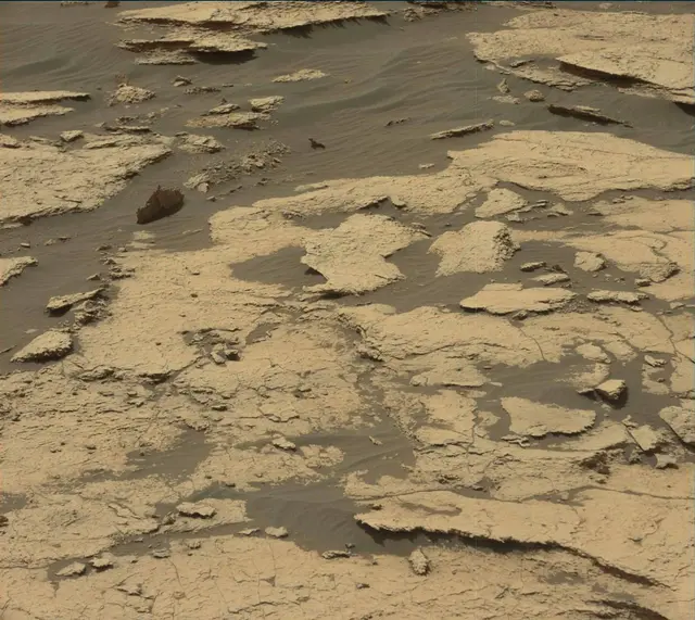 Sol 1675: Mast Camera (Mastcam)