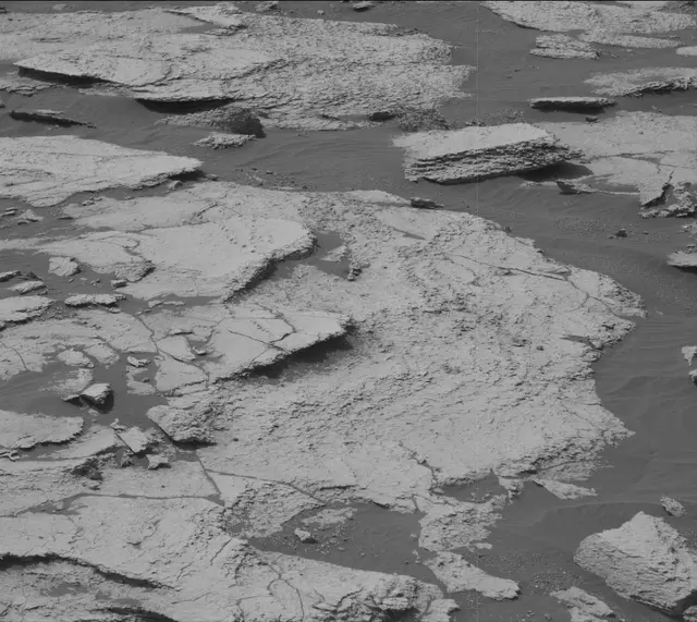 Sol 1675: Mast Camera (Mastcam)
