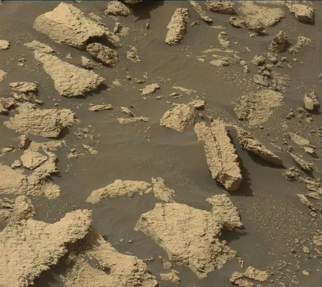 Sol 1675: Mast Camera (Mastcam)