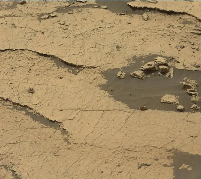 Sol 1675: Mast Camera (Mastcam)