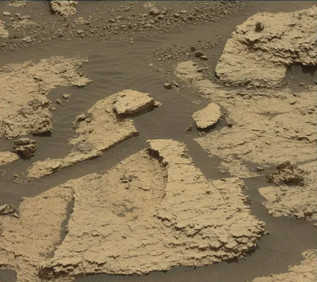 Sol 1675: Mast Camera (Mastcam)