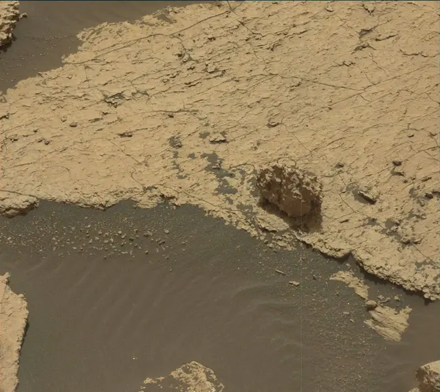 Sol 1675: Mast Camera (Mastcam)