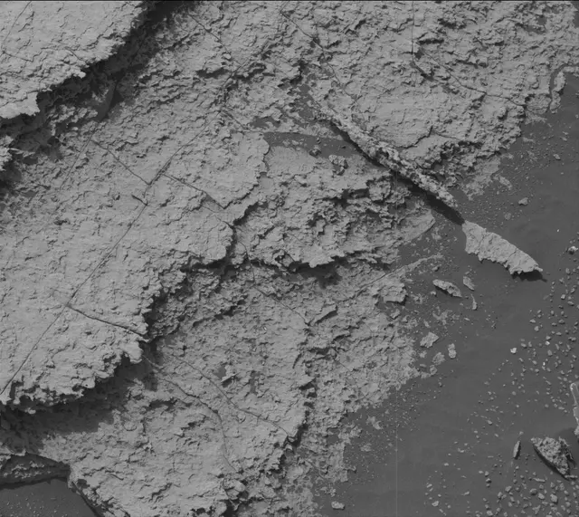 Sol 1675: Mast Camera (Mastcam)