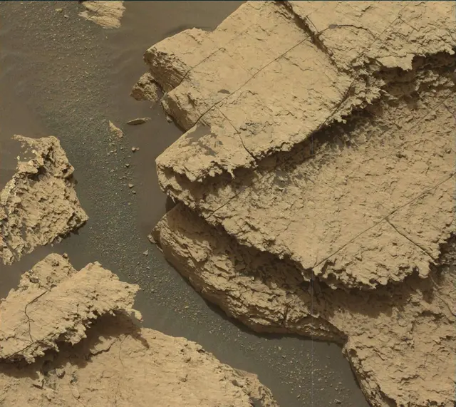 Sol 1675: Mast Camera (Mastcam)
