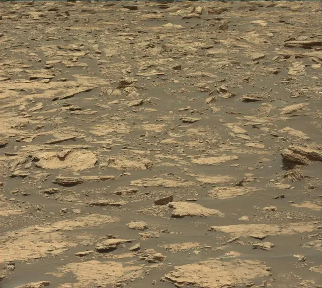 Sol 1676: Mast Camera (Mastcam)