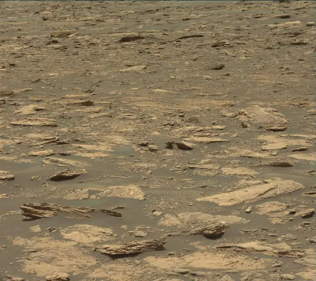 Sol 1676: Mast Camera (Mastcam)
