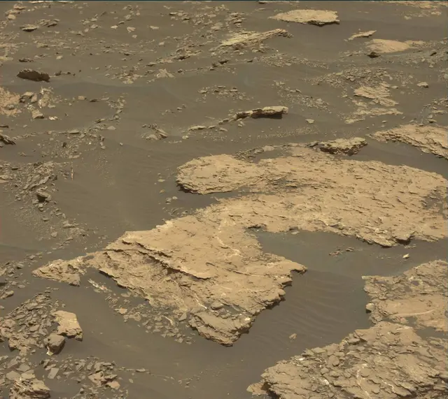 Sol 1677: Mast Camera (Mastcam)