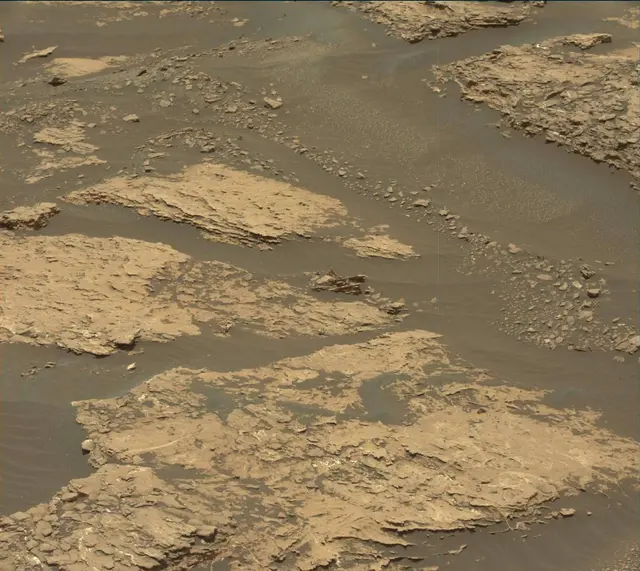 Sol 1677: Mast Camera (Mastcam)