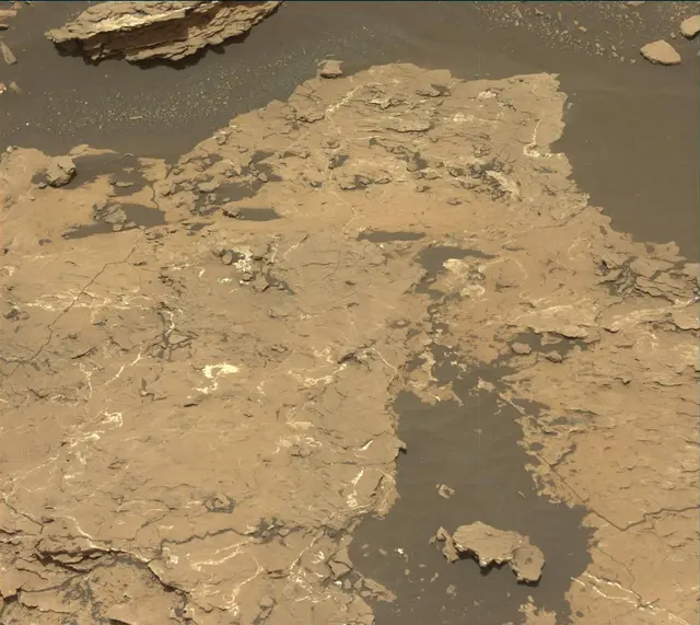 Sol 1677: Mast Camera (Mastcam)