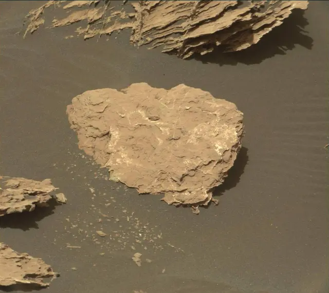 Sol 1677: Mast Camera (Mastcam)