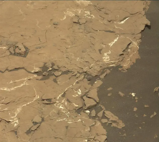 Sol 1677: Mast Camera (Mastcam)