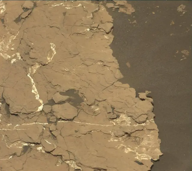 Sol 1677: Mast Camera (Mastcam)