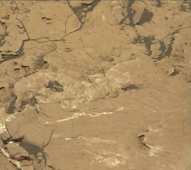 Sol 1677: Mast Camera (Mastcam)