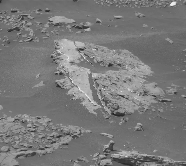 Sol 1678: Mast Camera (Mastcam)