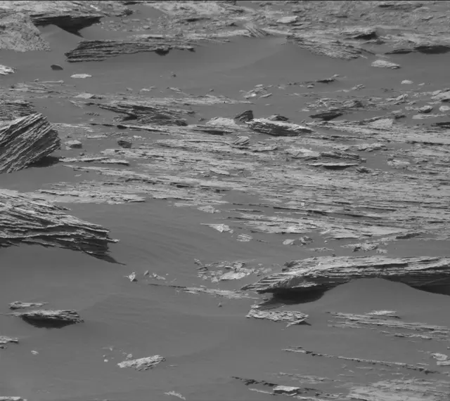 Sol 1678: Mast Camera (Mastcam)