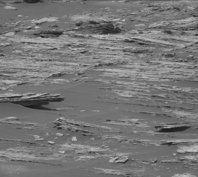 Sol 1678: Mast Camera (Mastcam)