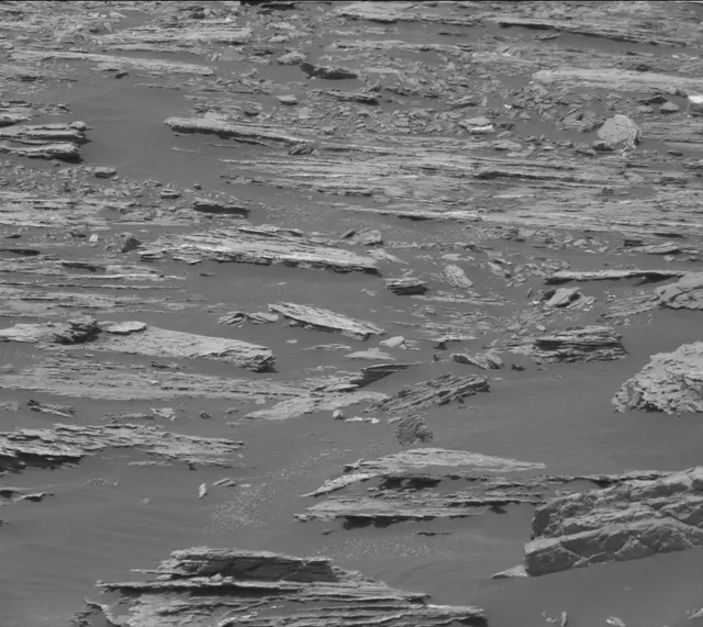 Sol 1678: Mast Camera (Mastcam)
