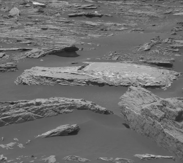 Sol 1678: Mast Camera (Mastcam)