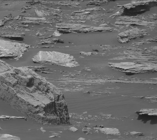 Sol 1678: Mast Camera (Mastcam)