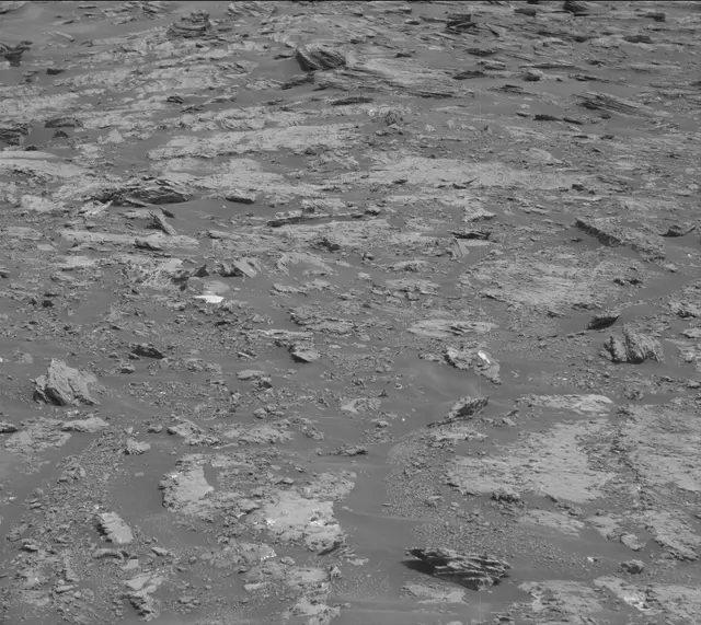 Sol 1679: Mast Camera (Mastcam)