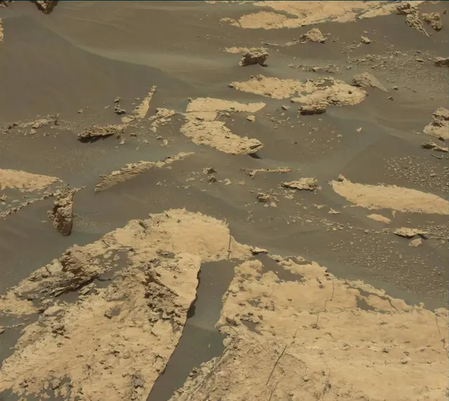 Sol 1681: Mast Camera (Mastcam)