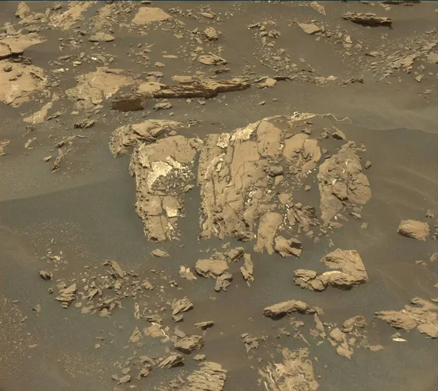 Sol 1681: Mast Camera (Mastcam)