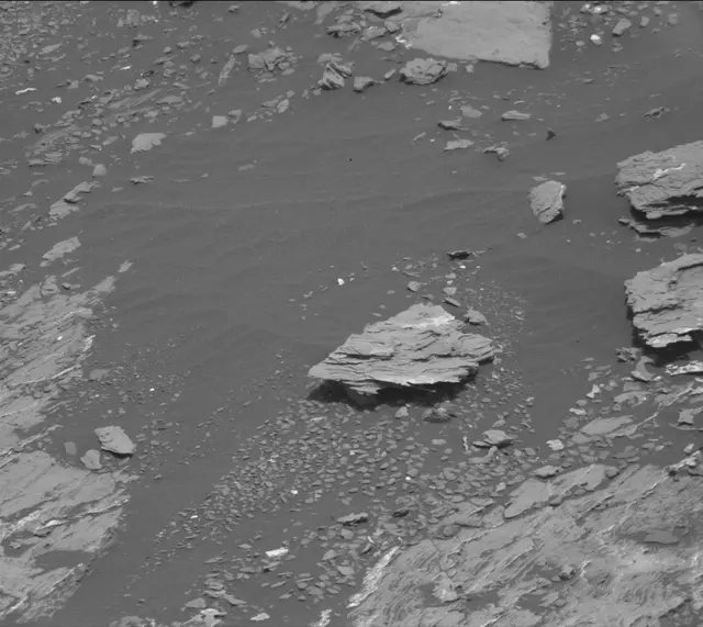 Sol 1681: Mast Camera (Mastcam)
