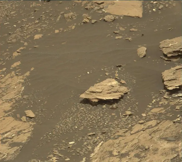 Sol 1681: Mast Camera (Mastcam)