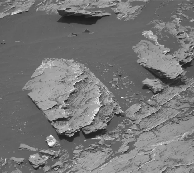 Sol 1681: Mast Camera (Mastcam)