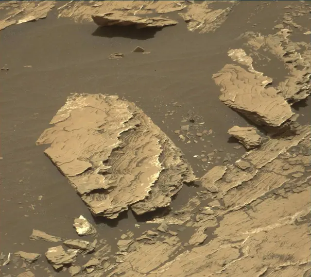 Sol 1681: Mast Camera (Mastcam)