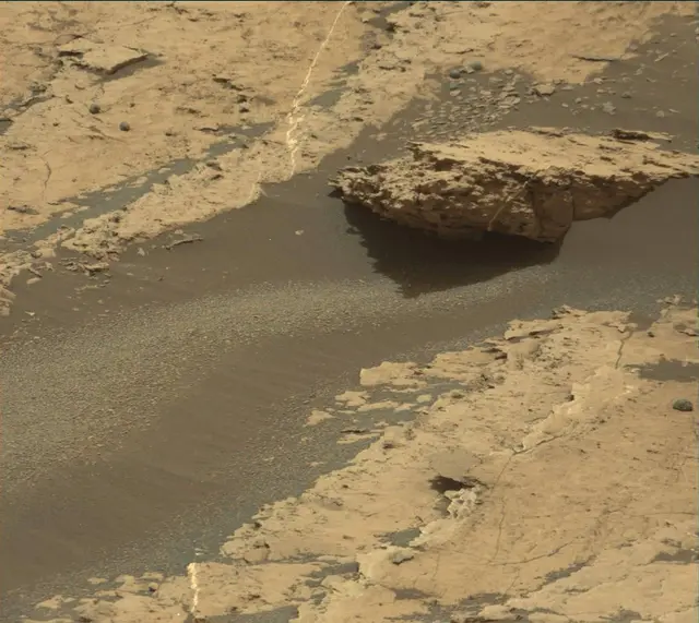 Sol 1681: Mast Camera (Mastcam)