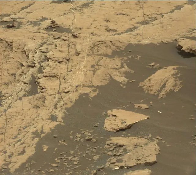 Sol 1681: Mast Camera (Mastcam)
