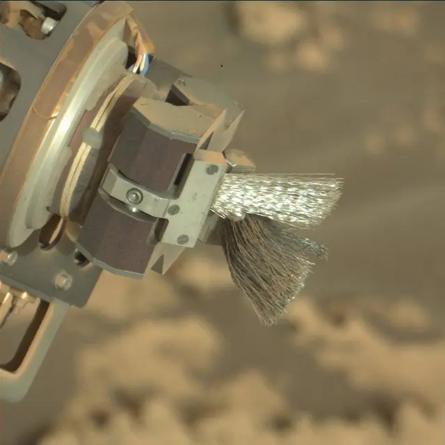 Sol 1681: Mast Camera (Mastcam)