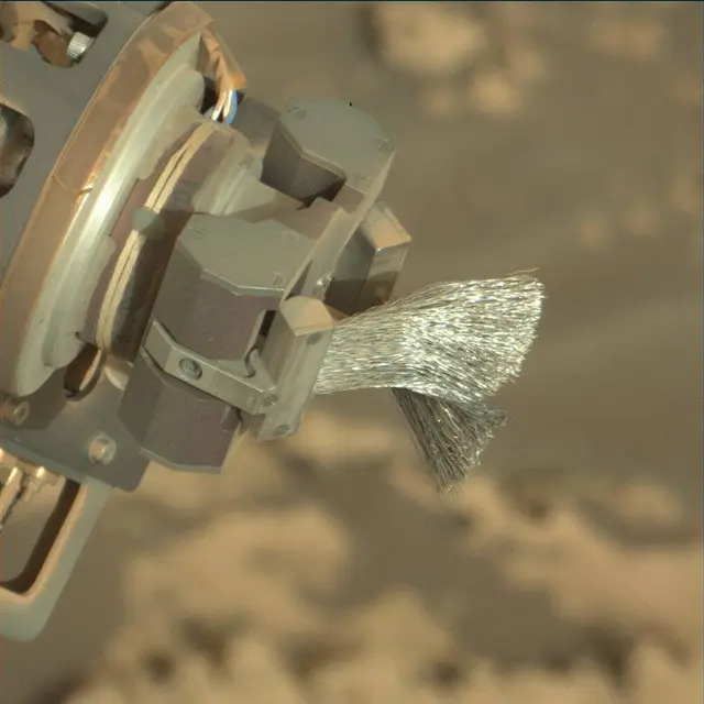 Sol 1681: Mast Camera (Mastcam)