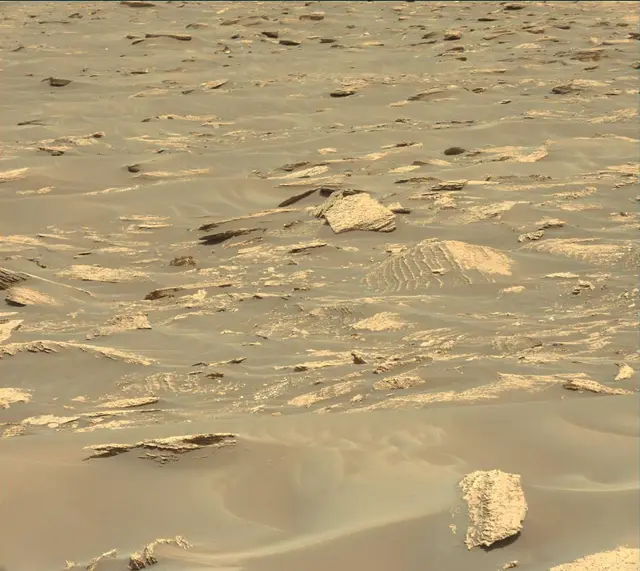 Sol 1683: Mast Camera (Mastcam)