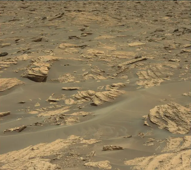 Sol 1683: Mast Camera (Mastcam)