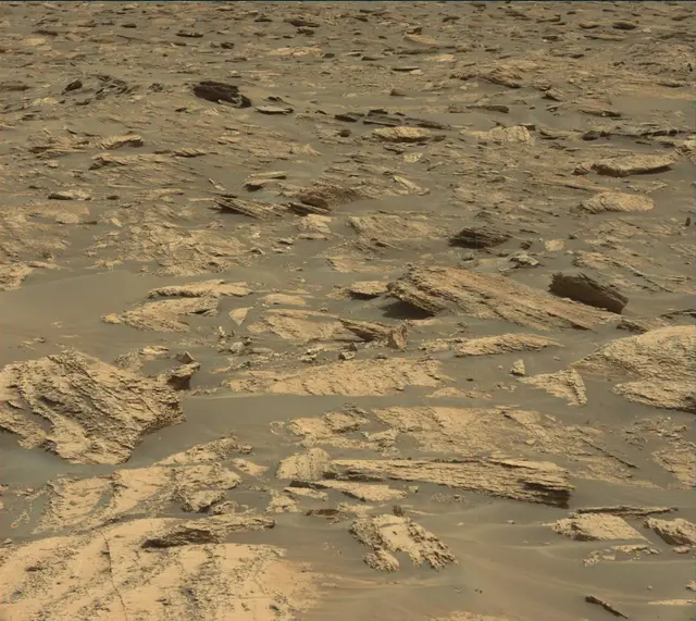 Sol 1683: Mast Camera (Mastcam)