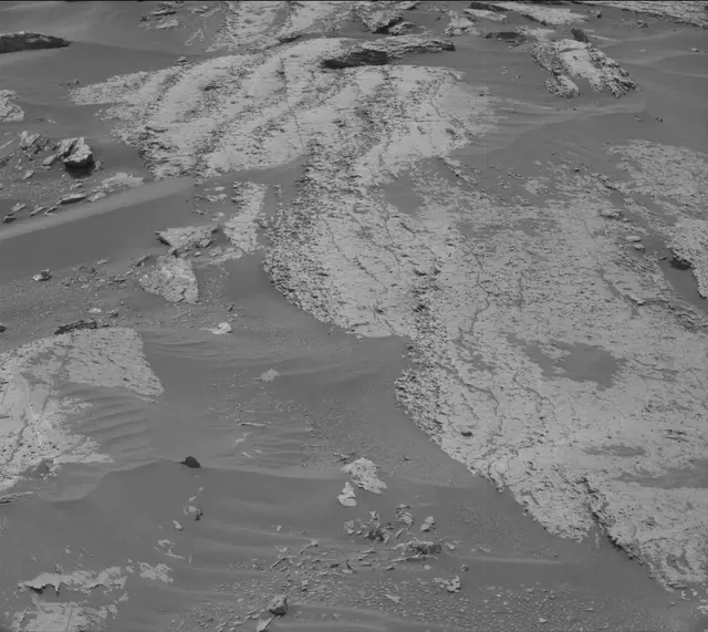 Sol 1684: Mast Camera (Mastcam)
