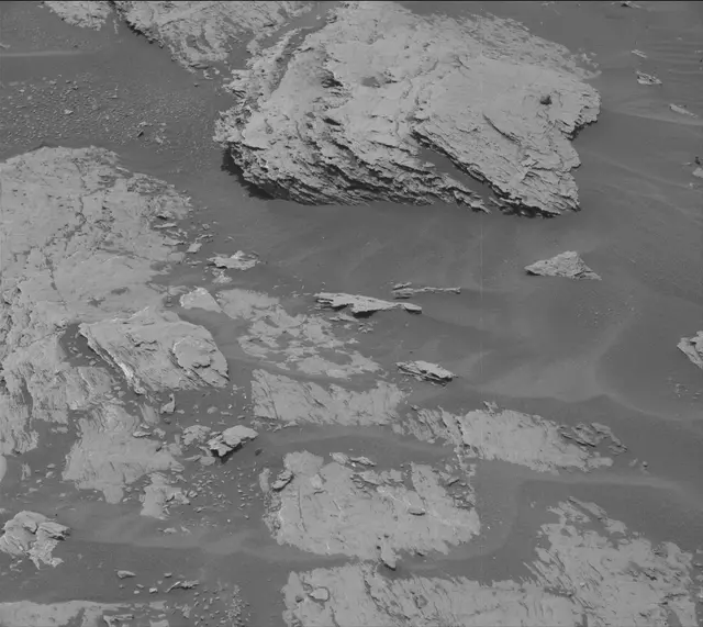 Sol 1684: Mast Camera (Mastcam)