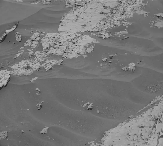 Sol 1684: Mast Camera (Mastcam)