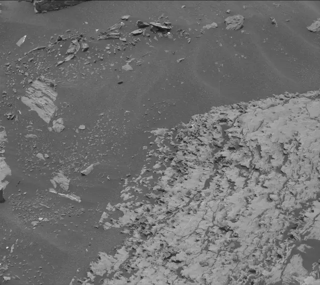 Sol 1684: Mast Camera (Mastcam)