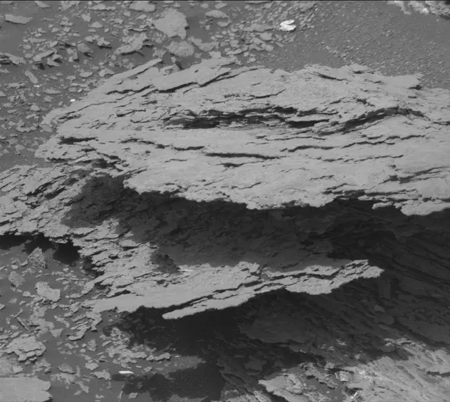 Sol 1684: Mast Camera (Mastcam)